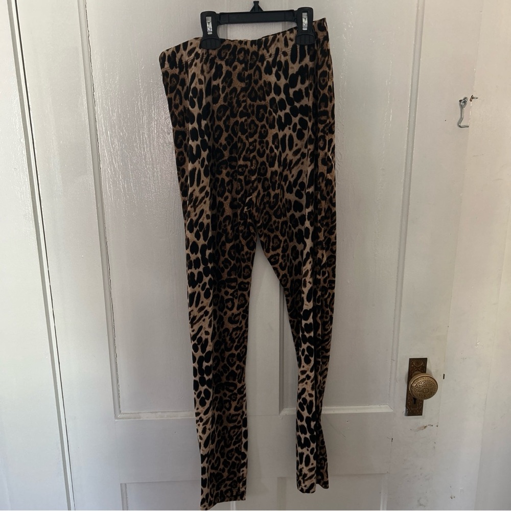 Fashion Nova Leopard Print Leggings